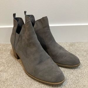 Dr Scholls gray booties